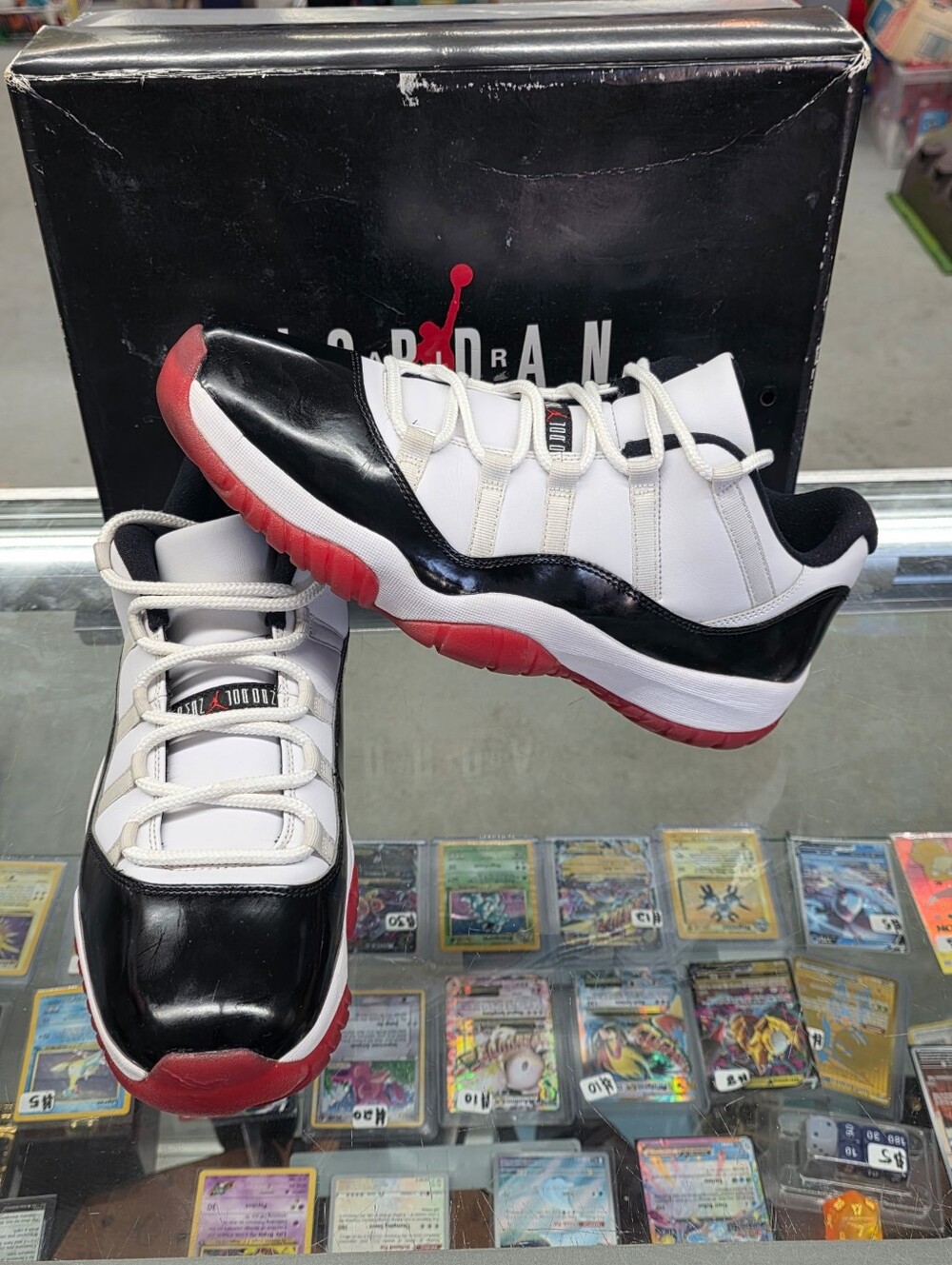 Nike Air Jordan 11 Retro Low Concord Bred Men’s Size 14